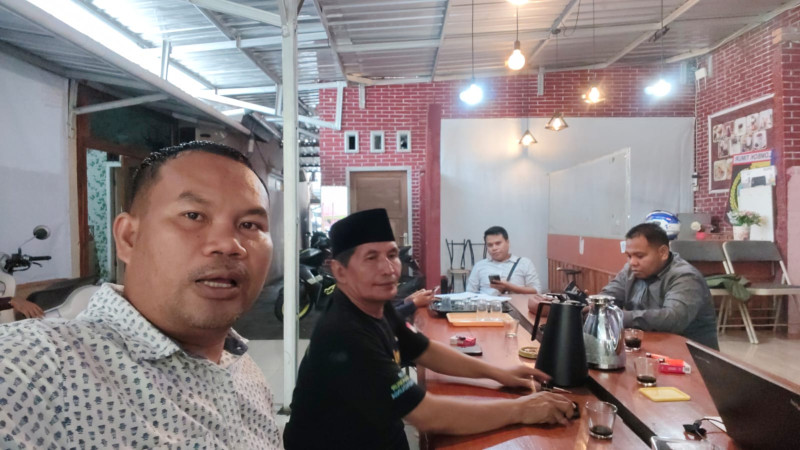 oto Suasana Rapat Persiapan Acara Pasar Rakyat & Bazar UMKM MMC NTB Menjelang Ramadhan 1447 H, dengan Dihadiri Stafsus Pariwisata Lotim, Ahmad Roji pada Senin (9/2/2026)